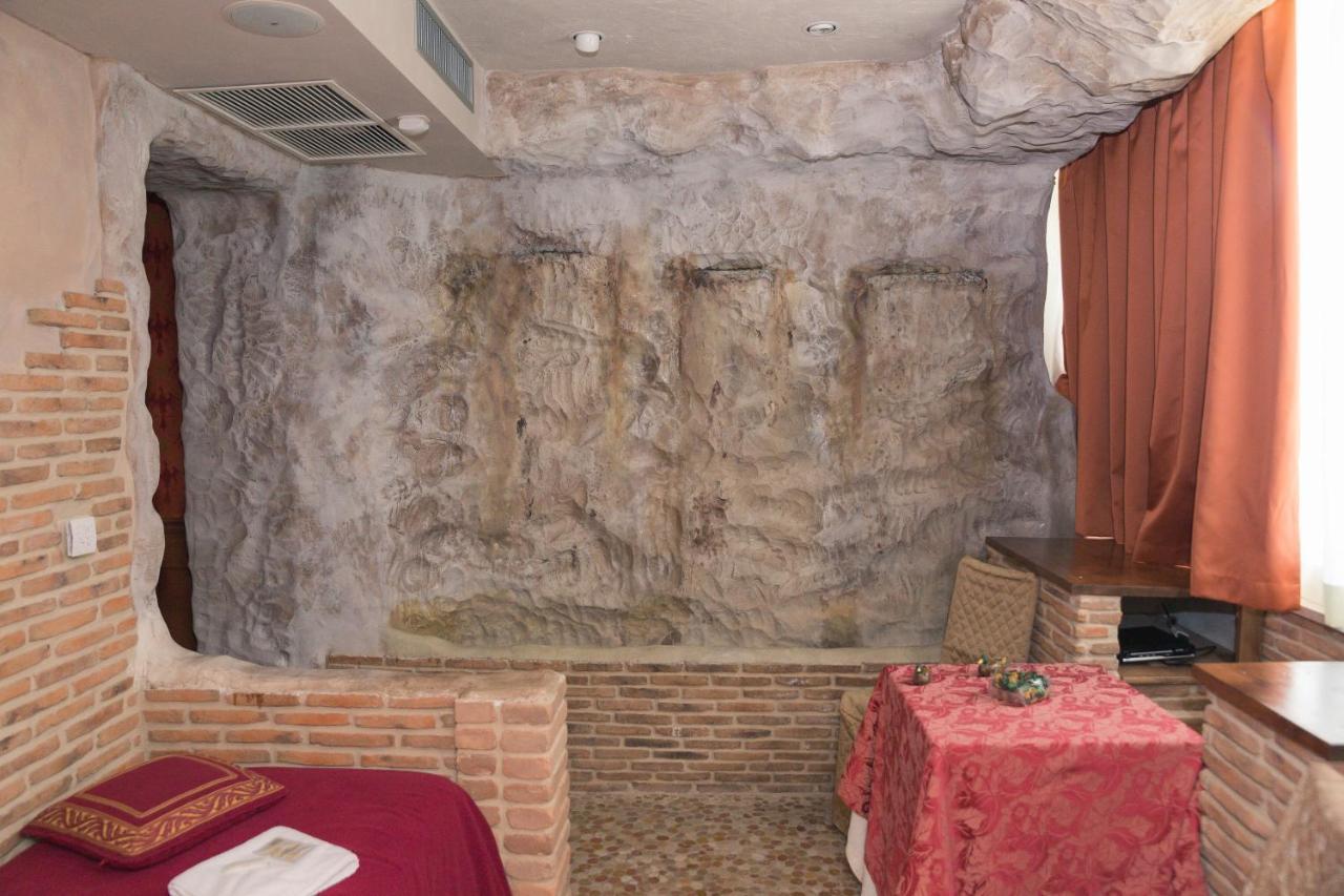 Il Castello Di Perano酒店 外观 照片